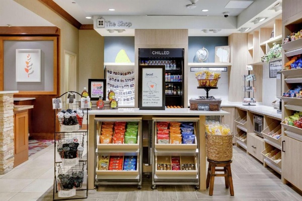 Hilton Garden Inn Milwaukee Airport image 17