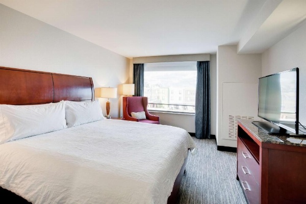 Hilton Garden Inn Milwaukee Airport image 24